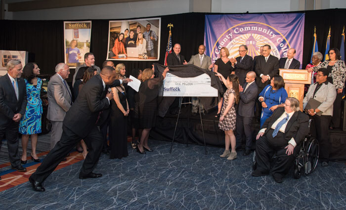 Suffolk Receives $1 Million Gift at Spring 2016 Gala