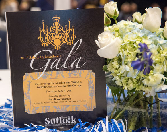 Suffolk Gala Honors Randi Weingarten, AFT President